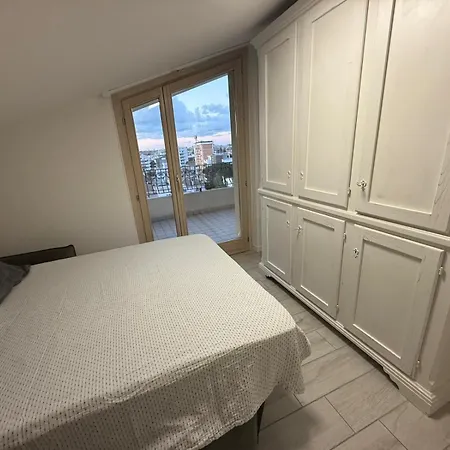 E02 - Verona - 4 Posti Letto شقة *