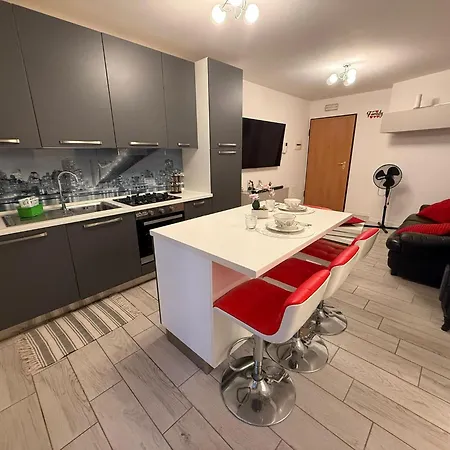 E02 - Verona - 4 Posti Letto شقة ألبا أدرياتيكا