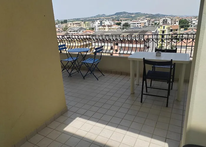 E02 - Verona - 4 Posti Letto *