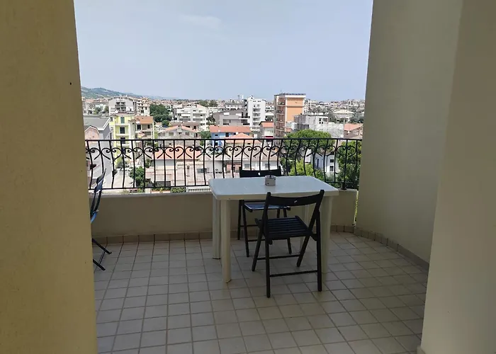 E02 - Verona - 4 Posti Letto *